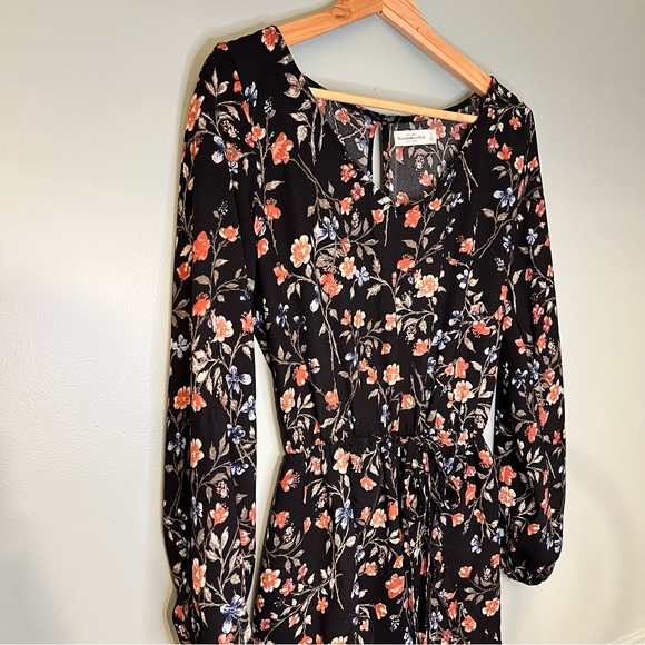 Abercrombie & Fitch Black Floral Split Leg Long Sleeve Cinch Waist Romper - Picture 2 of 10